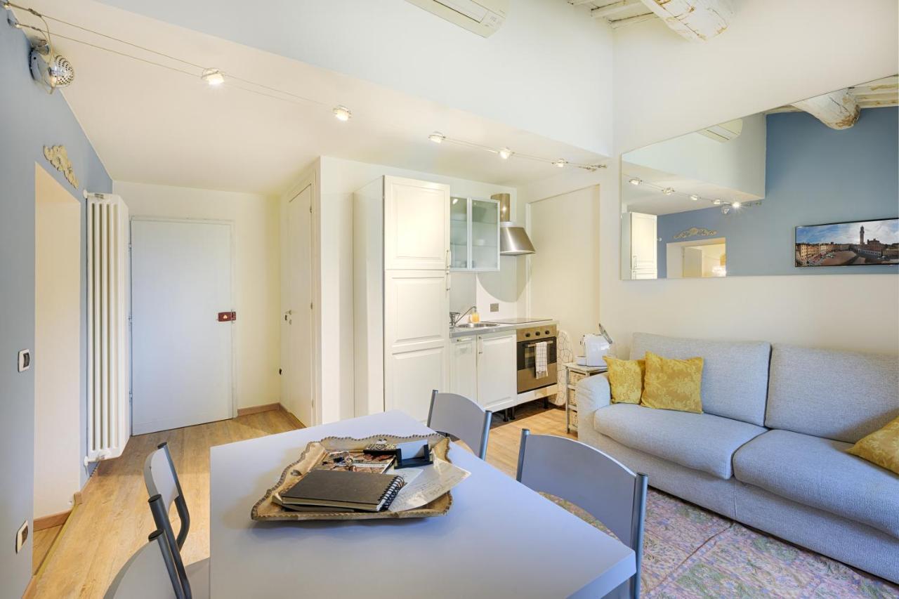 Palazzo Lenzi Apartment เซียนา ภายนอก รูปภาพ